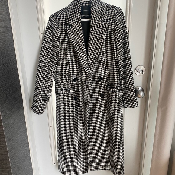 Coat, - Picture 4 of 4